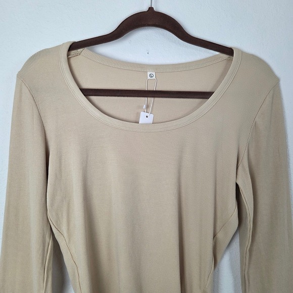 iGENJUN Women Large NWT Beige Ribbed Long Sleeve Scoop Neck Top - Picture 2 of 9